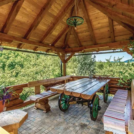 Σπίτι διακοπών 3 Bedroom In